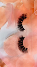 Load image into Gallery viewer, Dior